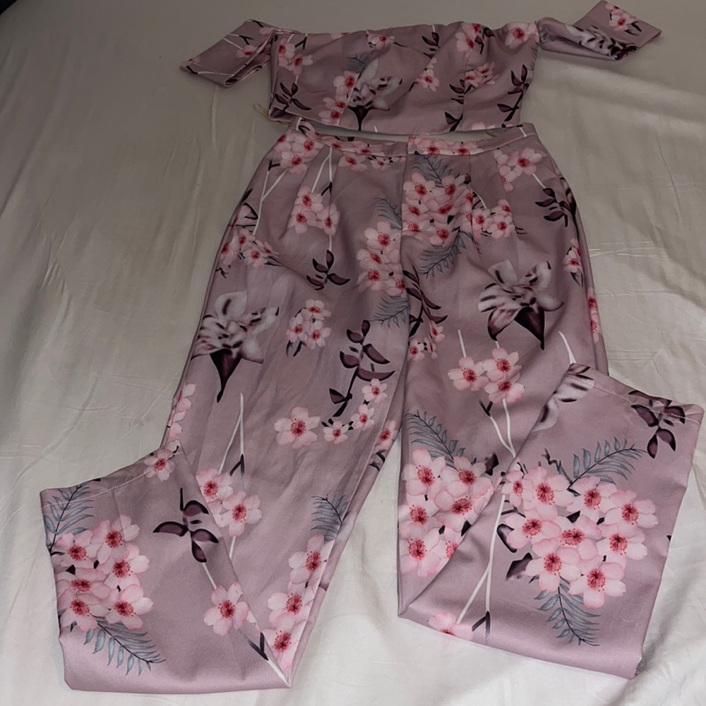 Silk purple with flowers top and pants size S